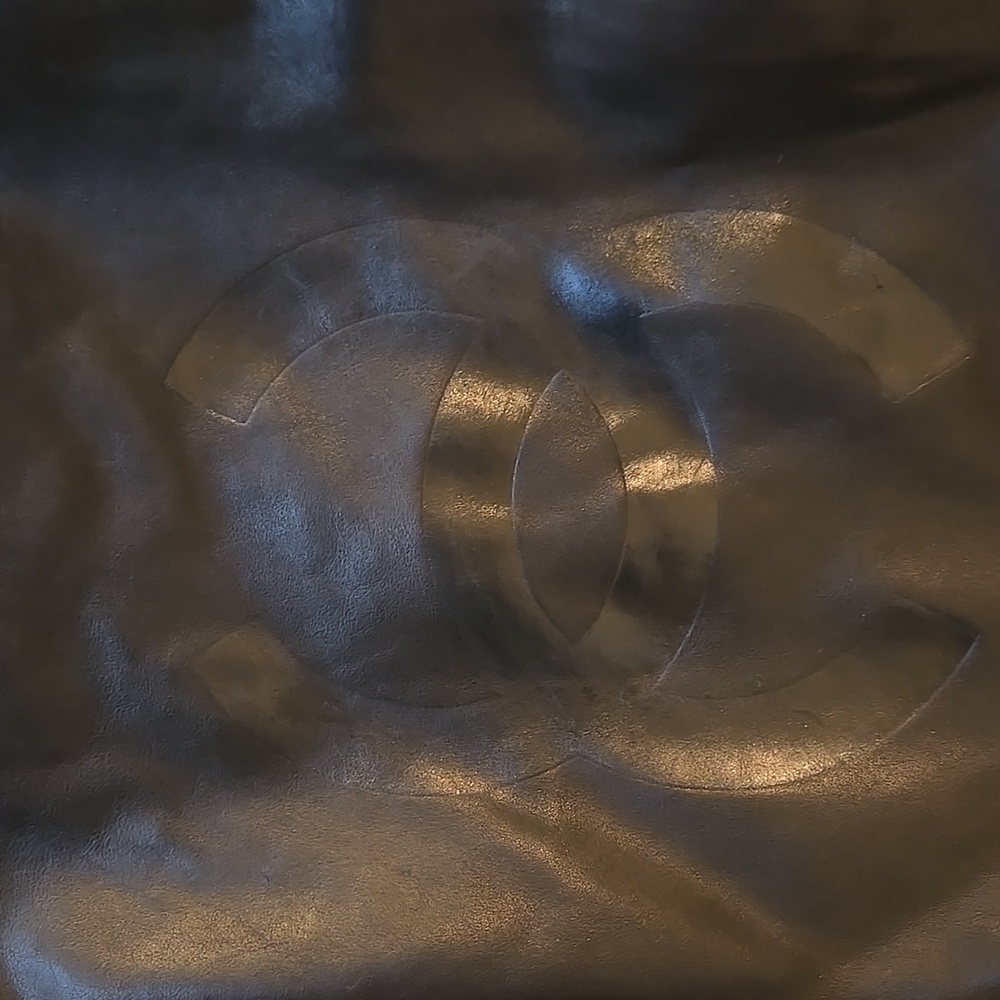 Chanel Lambskin Leather Tote Bag - Picture 3 of 14